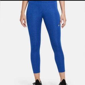 Nike Women's Run Fast Blue Cropped Legging Sz(L)